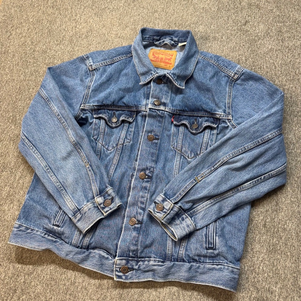 Levis Mens Denim Trucker Jacket Medium Wash Blue Jean Button Up Large 70506-0217